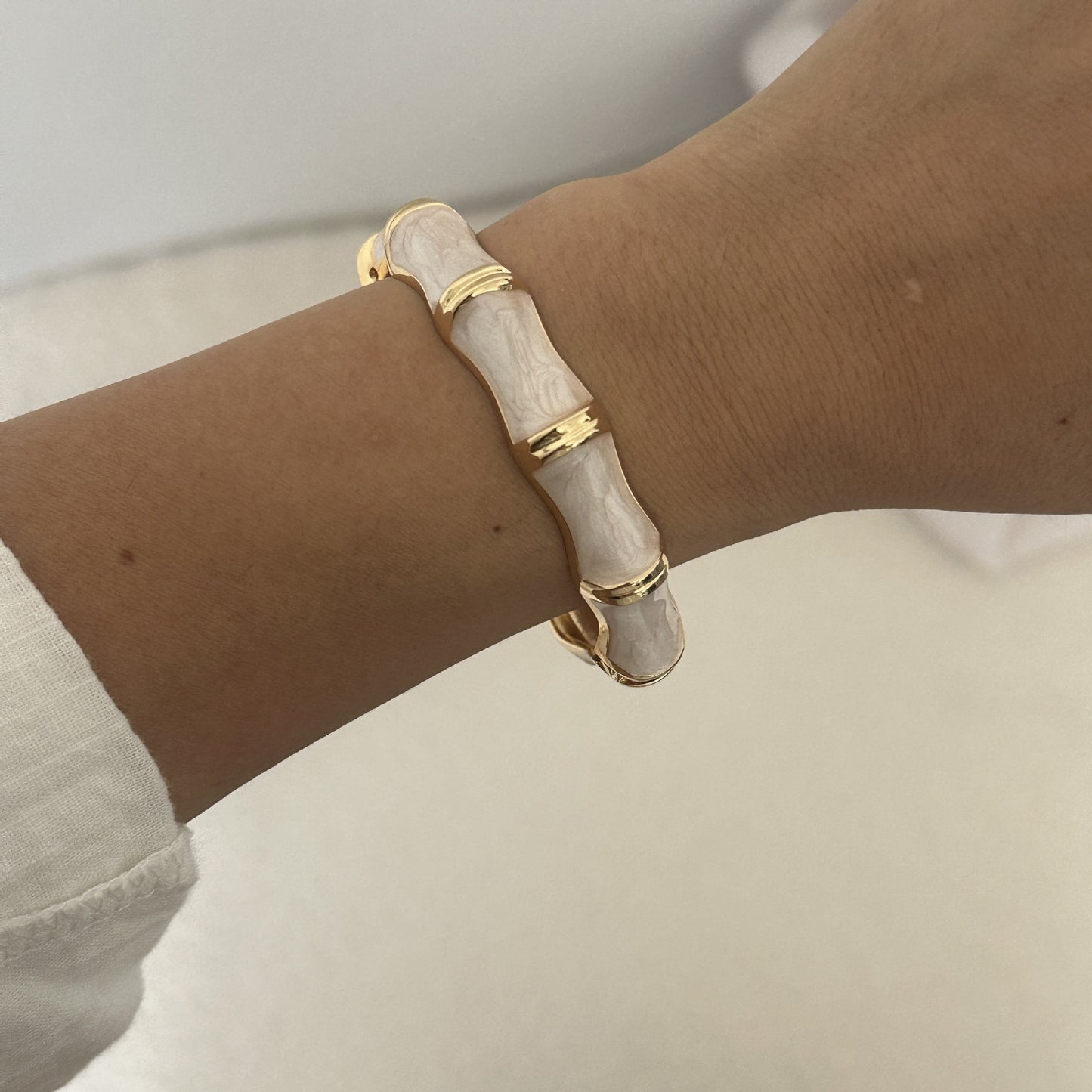 Minimalist White Gold Plated Drip Oil Round Geometric Open Cuff Bracelet
