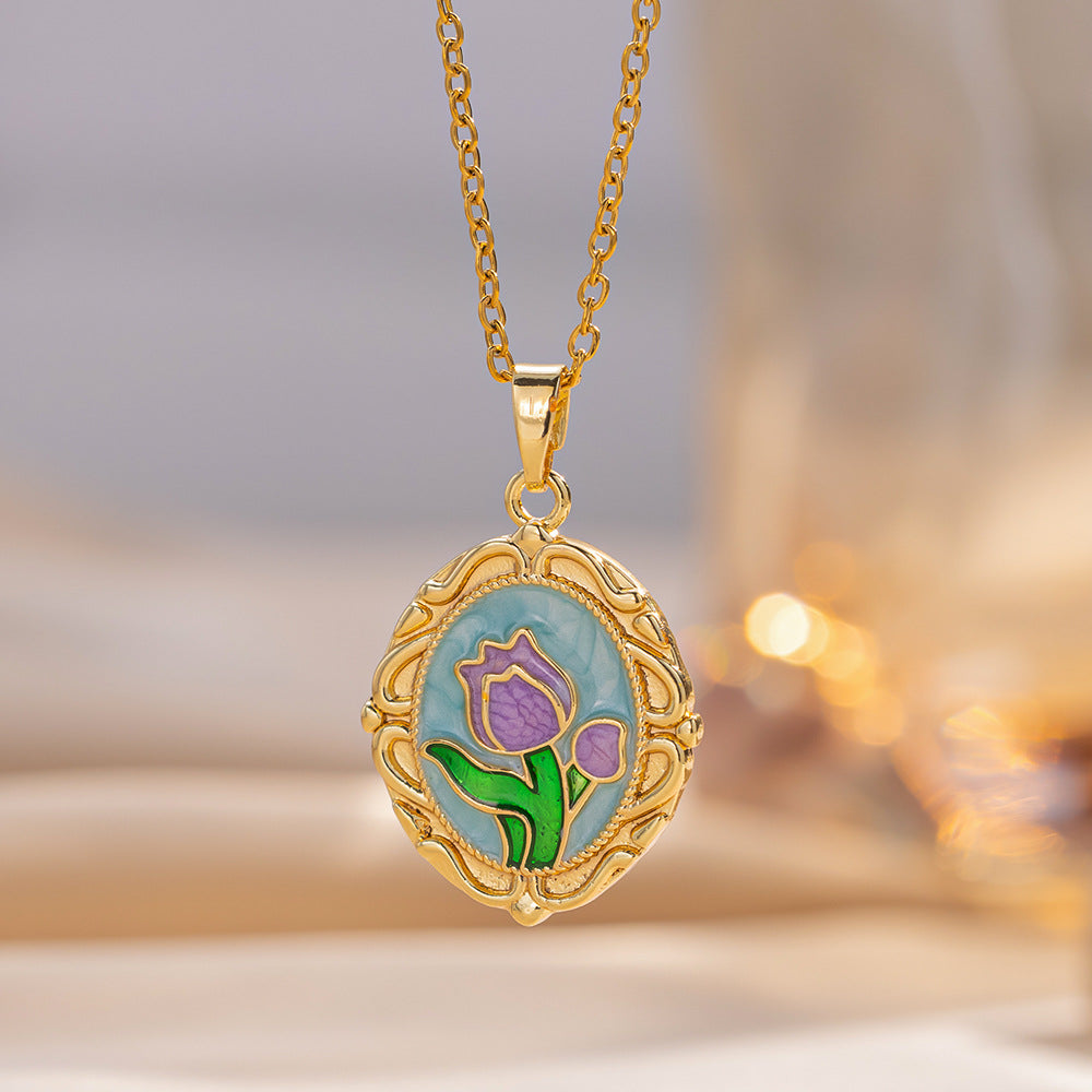 Collana con Pendente a Forma di Tulipano in Stile Floreale in Acciaio al Titanio con Ottone Placcato Oro e Catena a O
