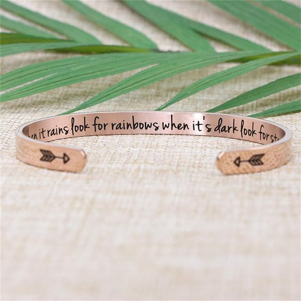 Pulsera de acero inoxidable de moda para mujer con acabado chapado, regalo ideal de Navidad, cumpleaños, Acción de Gracias para mamá