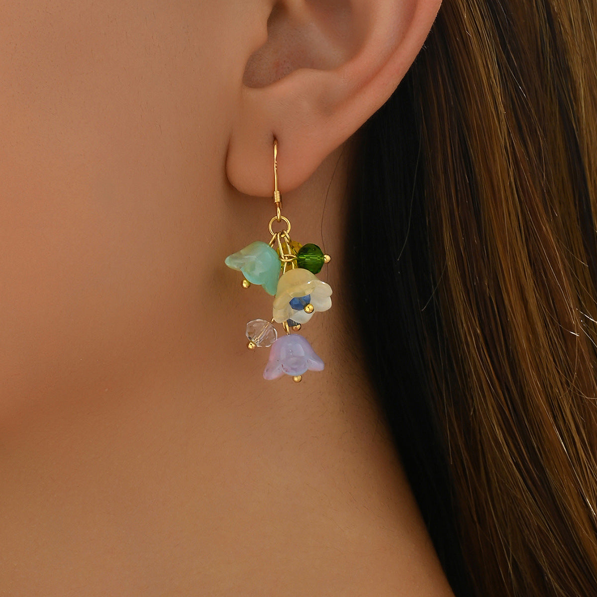 Orecchini Freschi Floreali con Design Fiore di Lillà Intrecciato a Mano in Lega con Perno in Acciaio Inossidabile