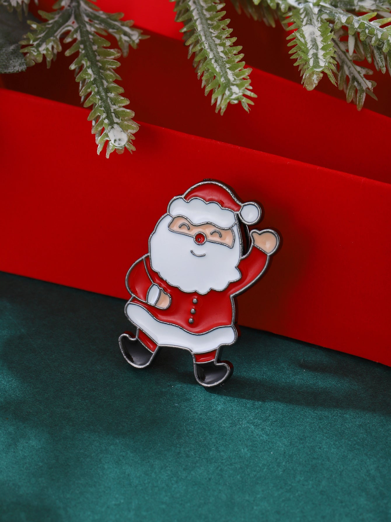 Christmas Pin with Enamel Snowman and Bell Design Alloy Brooch for Unisex Holiday Decoration