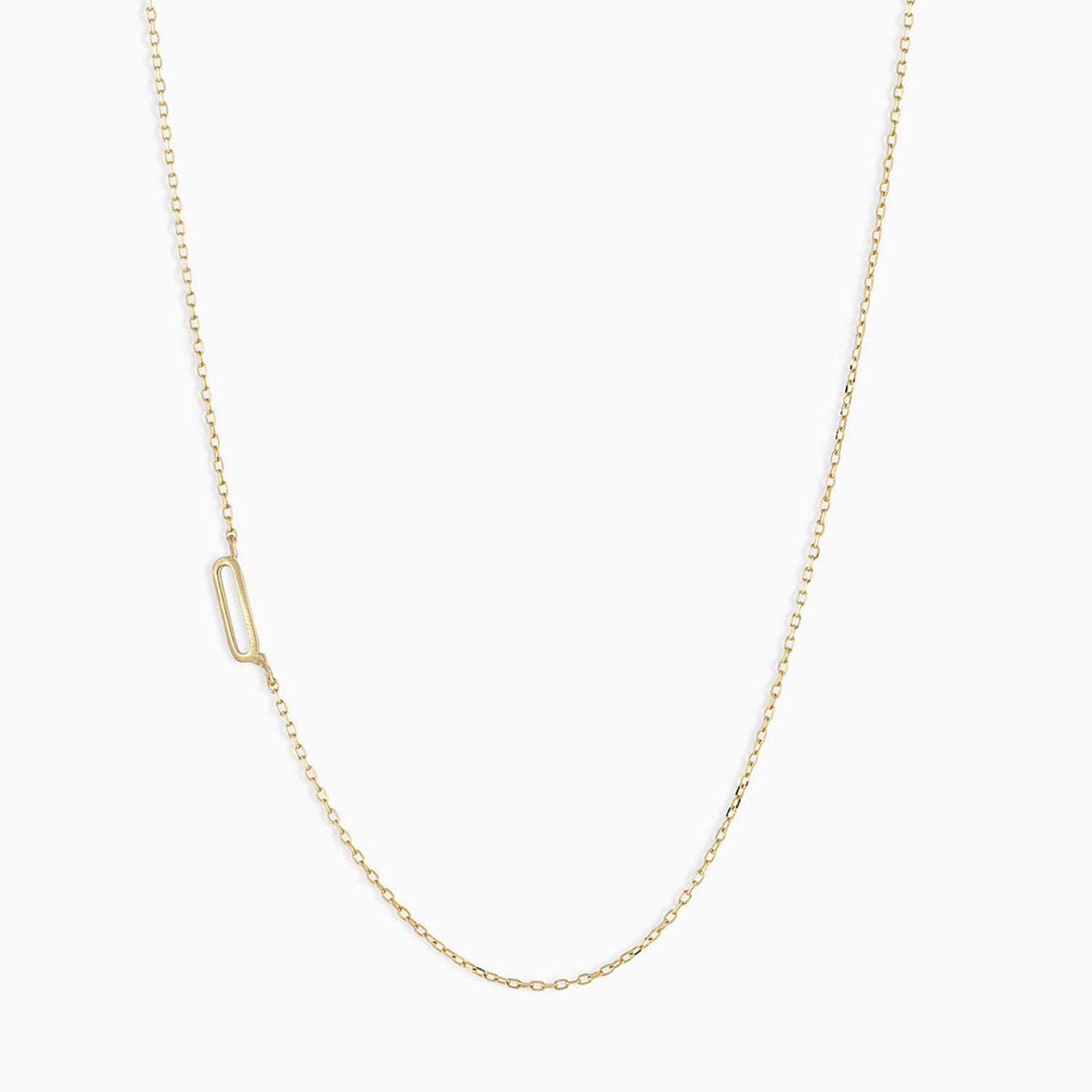 Collana con ciondolo a lettera maiuscola minimalista in acciaio inossidabile da donna con catena a maglie e finitura placcata