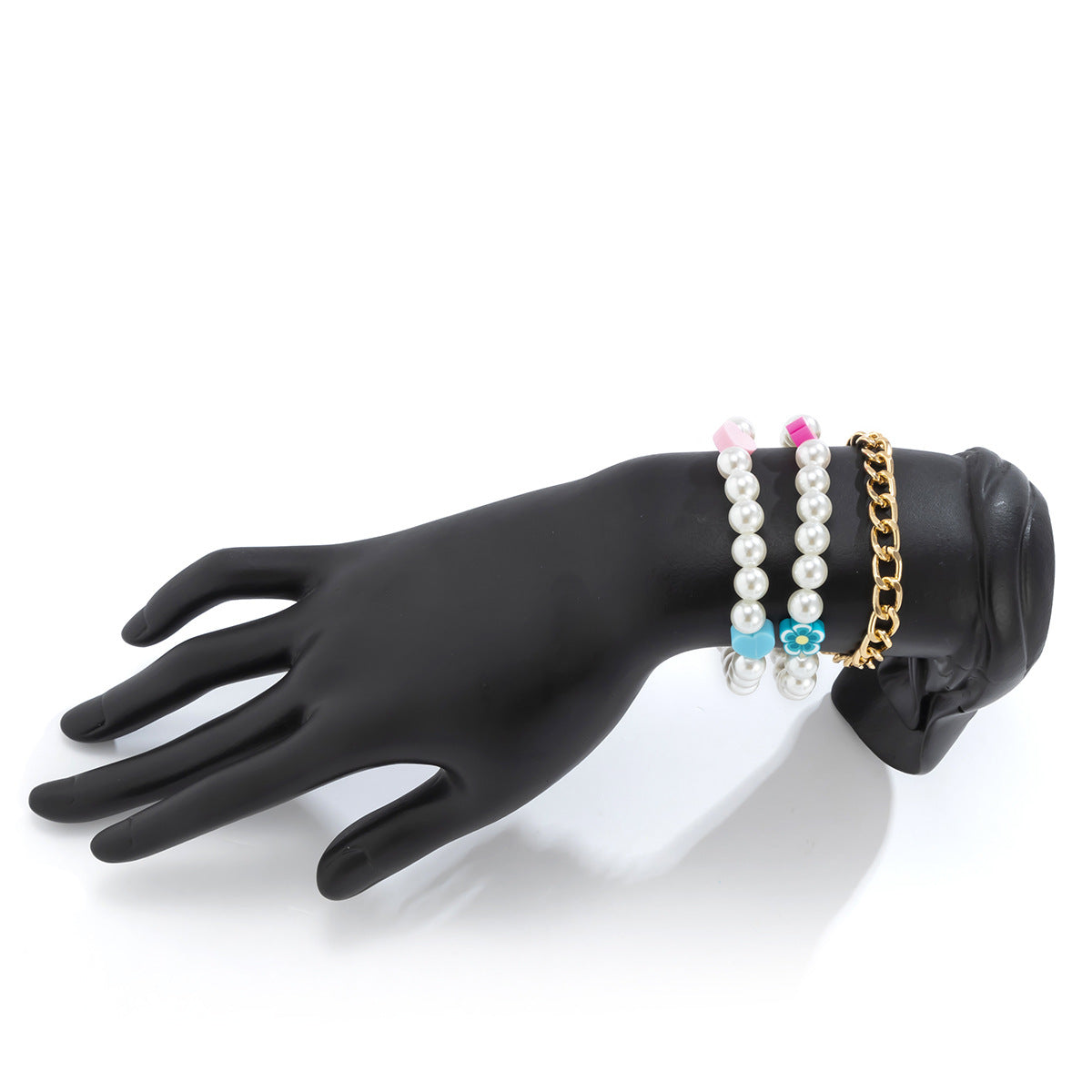 Bracciale da donna in resina a forma di cuore floreale vintage con catena effetto perla