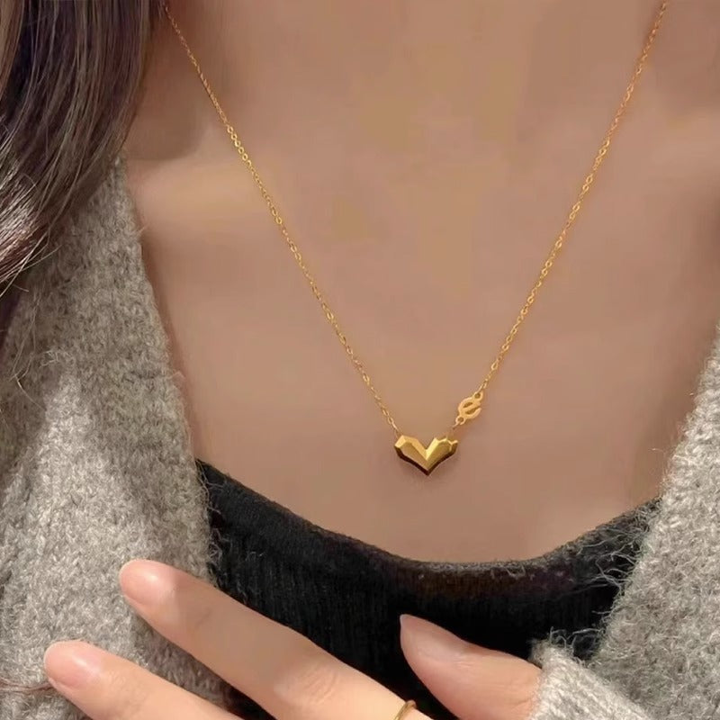 Original Design Geometric 3D Heart Pendant Necklace for Women in Titanium Steel with Plated Finish
