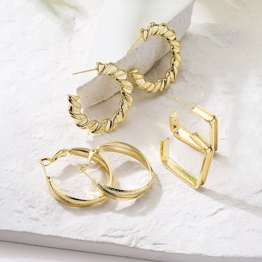Pendientes redondos geométricos minimalistas de latón chapado en oro con postes de plata de ley 925 para mujer