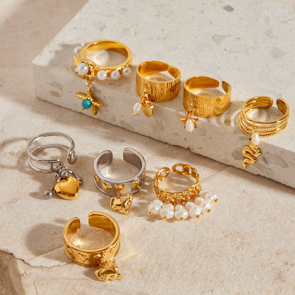 Elegante Anillo de Acero Inoxidable con Corazón Geométrico para Mujer