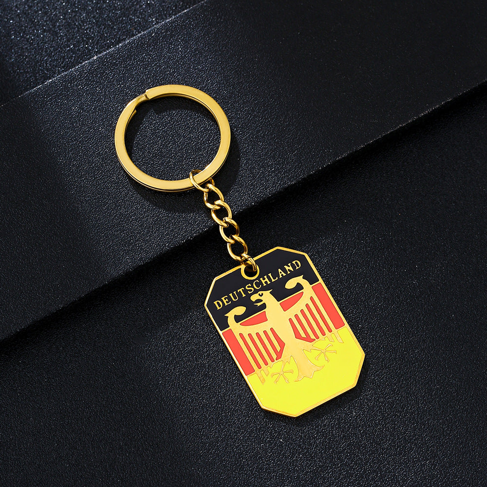 Llavero con Colgante de Águila Alemana Esmaltado Vintage para Hombres y Mujeres, Accesorio Unisex de Acero de Titanio