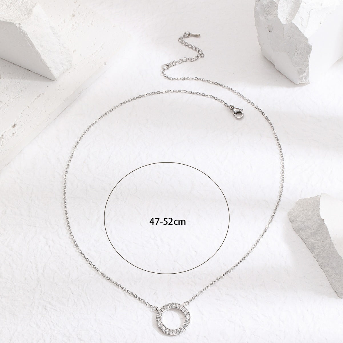 Collana geometrica in rame stile rustico minimalista con intarsio di zirconi per donna, catena lunga regolabile per clavicola