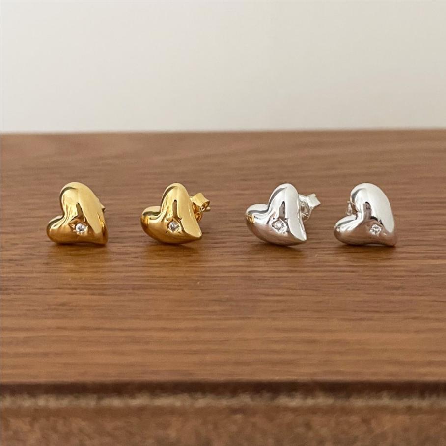 Minimalist Heart-Shaped 925 Sterling Silver Zircon Stud Earrings for Women with Plated Finish