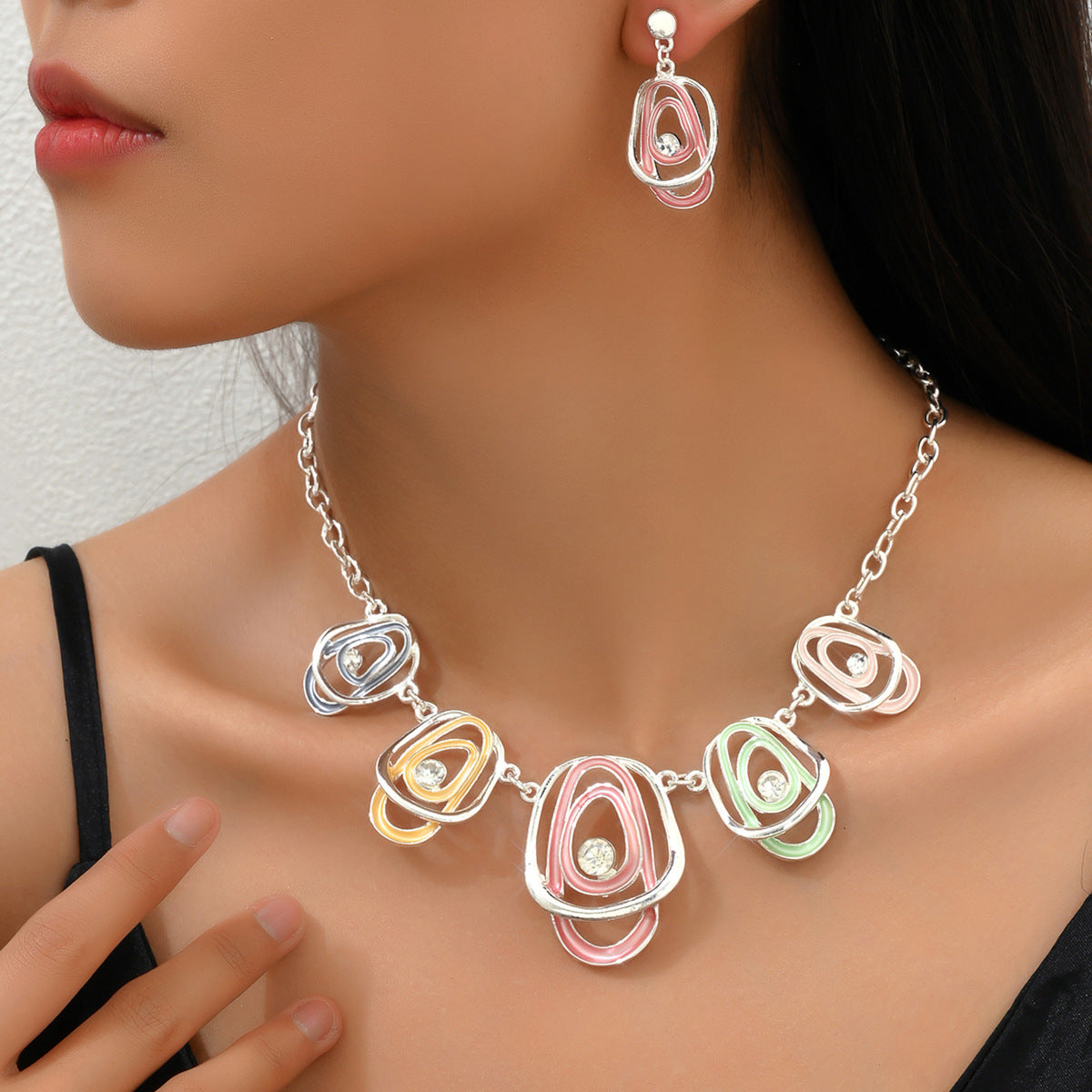 Vintage Style Irregular Rhinestone-Embellished Long Necklace and Earrings Set for Women with Geometric and Circular Design
