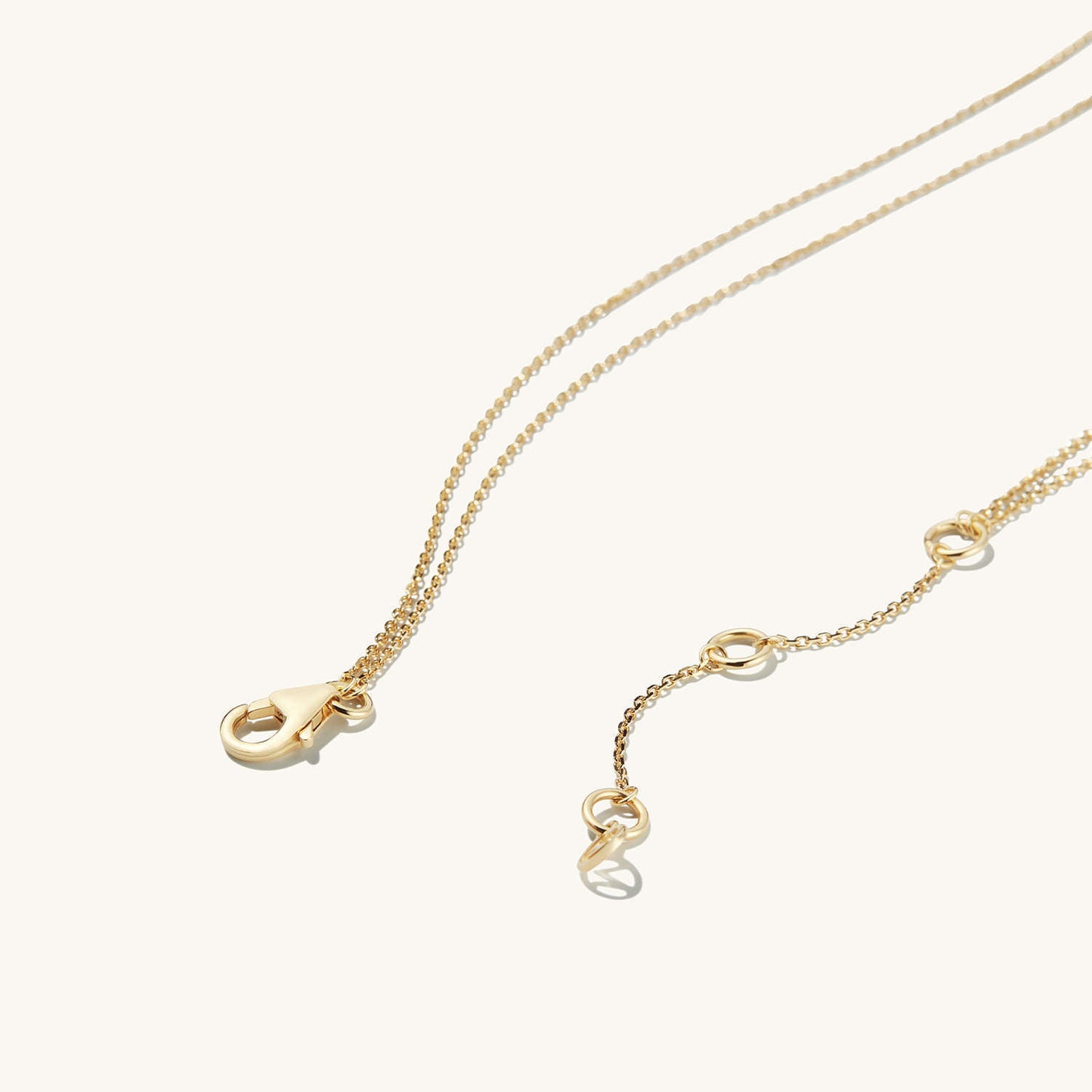 Collana Minimalista Geometrica a Doppio Strato in Acciaio al Titanio con Ciondolo in Zirconia Cubica Azzurro Cielo e Catena Ondulata