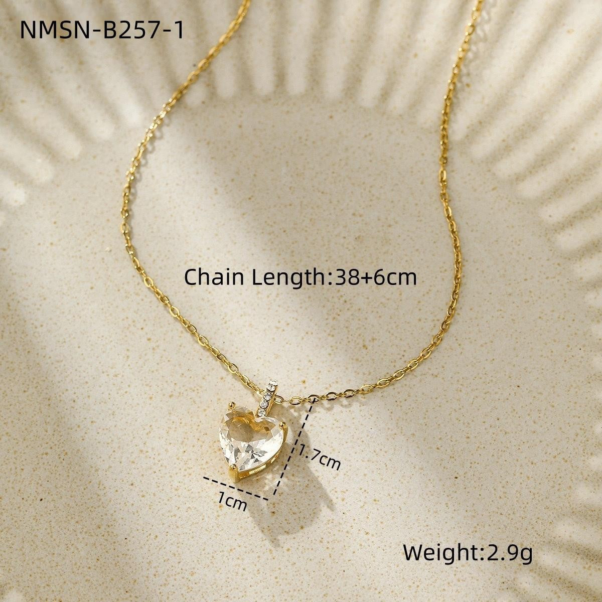 Fashionable Heart-Shaped Titanium Steel Necklace with Rhinestone Inlay for Women, Electroplated Stainless Steel Pendant on Classic Chain