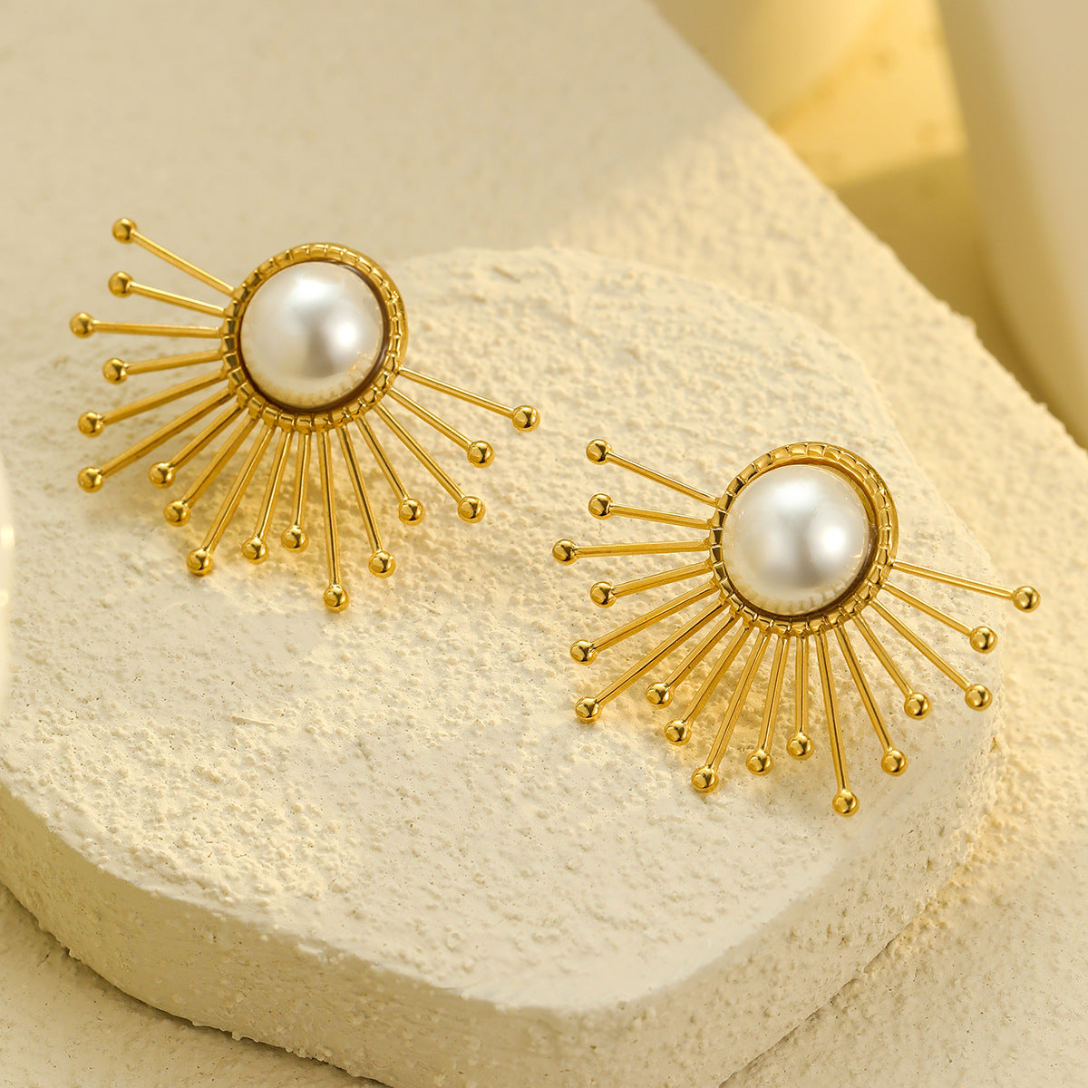 Orecchini in acciaio inossidabile a forma di girasole vintage con perle per donna