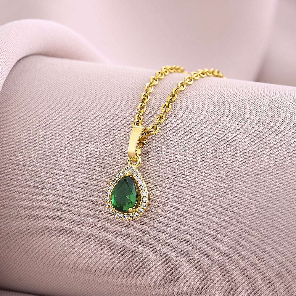 Elegante Collana Pendente Smeraldo Geometrico da Donna in Rame con Finitura Placcata, Collana a Catena Minimalista a Girocollo