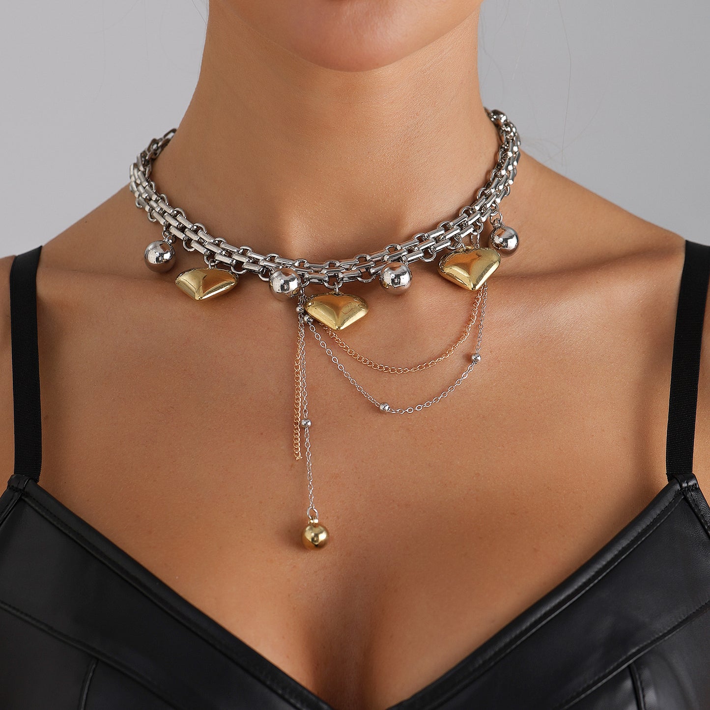 Minimalist Punk Two-Tone Heart Geometric Alloy Plated Choker Necklace for Women