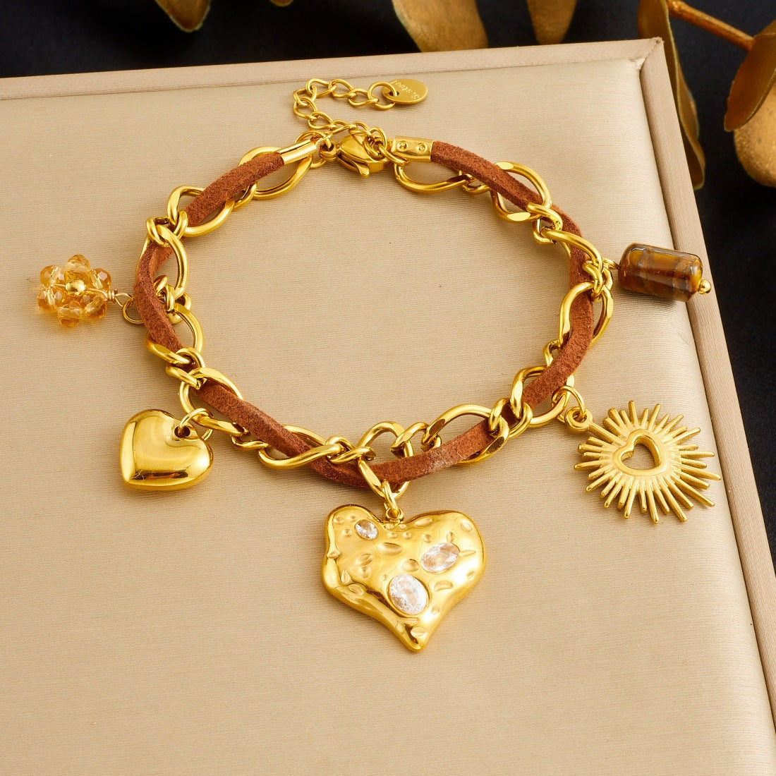 Vintage Gold Plated Stainless Steel Rhinestone Heart Flower Pendant Bracelet for Women