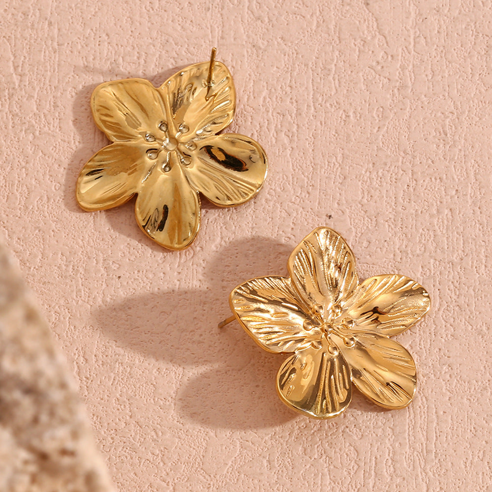 Minimalist Luxe Petal-Shaped Stainless Steel Earrings with 18K Gold Plating for Women