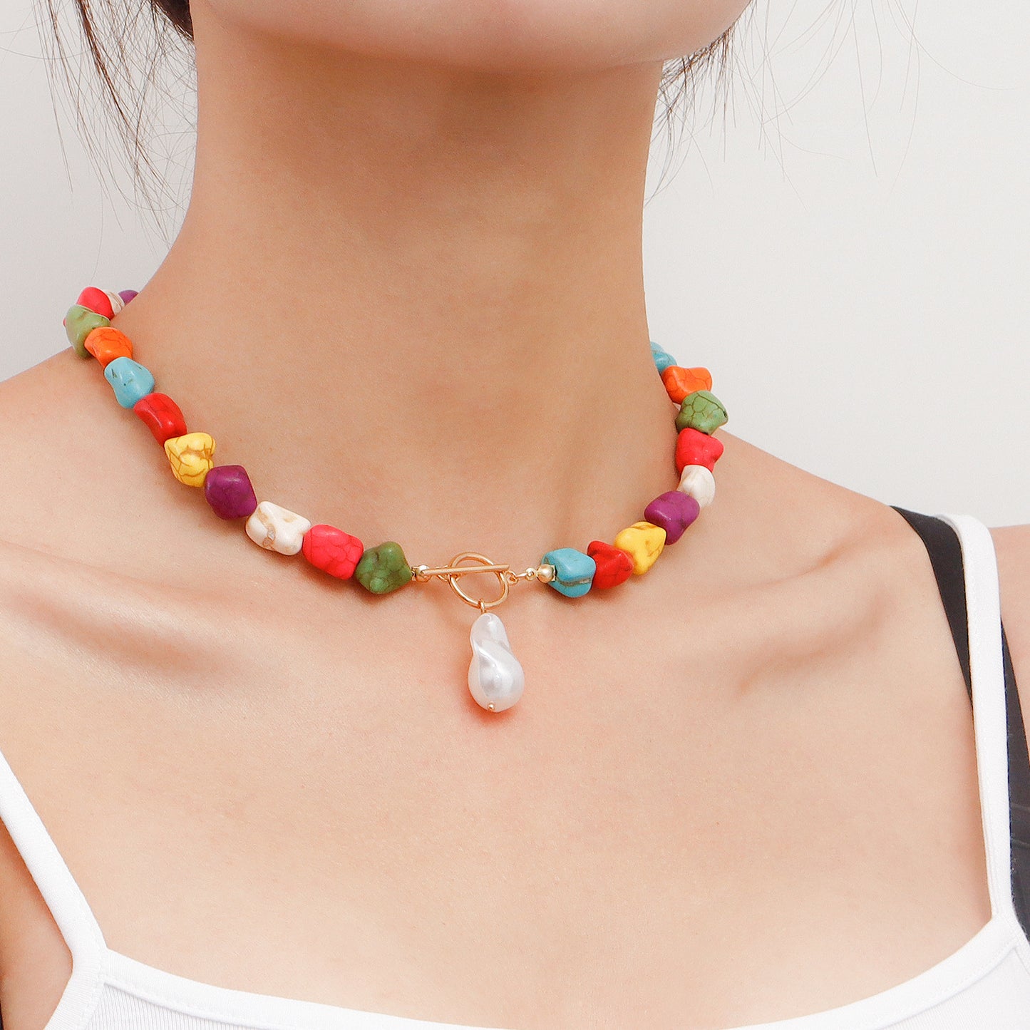 Natural Style Irregular Turquoise and Pearl Pendant Necklace for Women with Geometric Shape Alloy Chain and Electroplated Finish