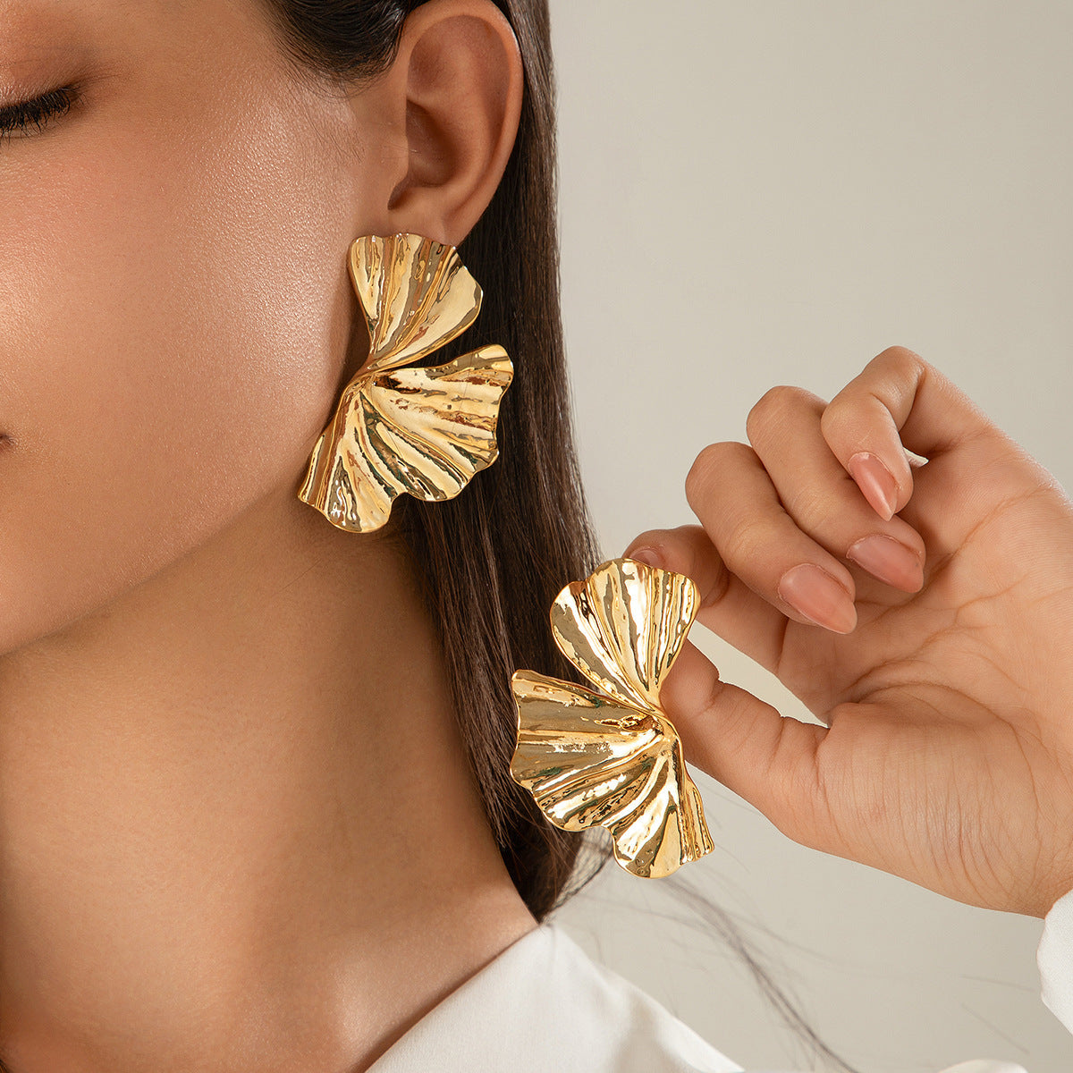 Pendientes Punk con Hojas de Ginkgo en Aleación de Zinc con Baño de Oro para Mujer
