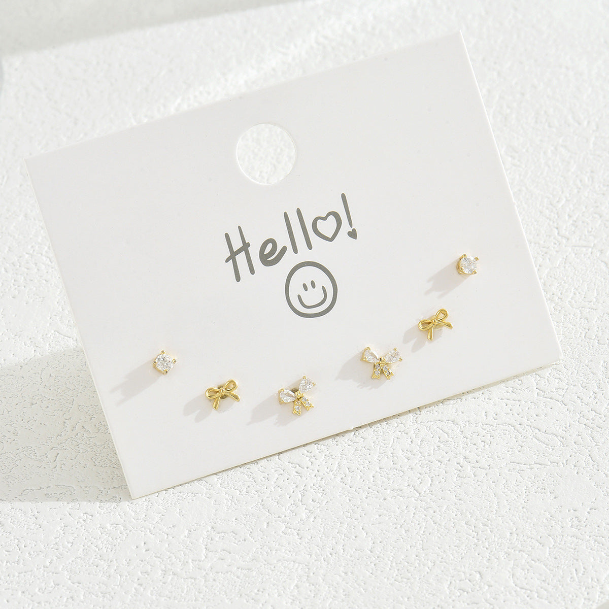 Pendientes de Tachuela Geométricos Minimalistas para Mujer con Incrustaciones de Zirconia en Base de Cobre y Postes de Acero Inoxidable