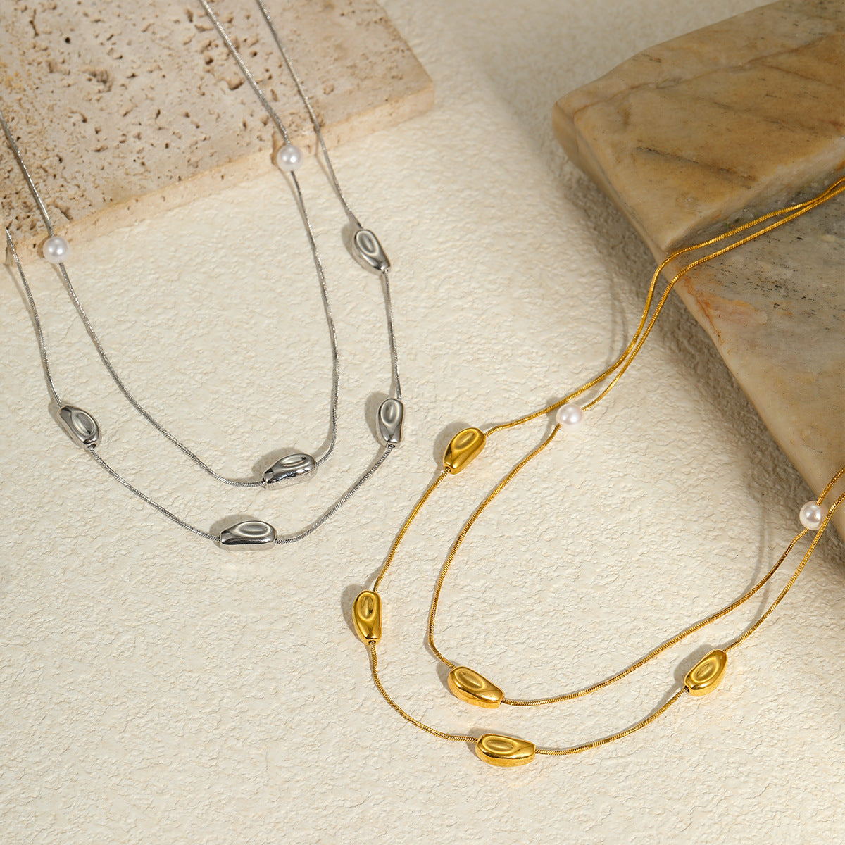 Collar Minimalista de Acero de Titanio Geométrico con Acabado Chapado para Mujer, Joyería de Cadena con Colgante de Lujo Ligero