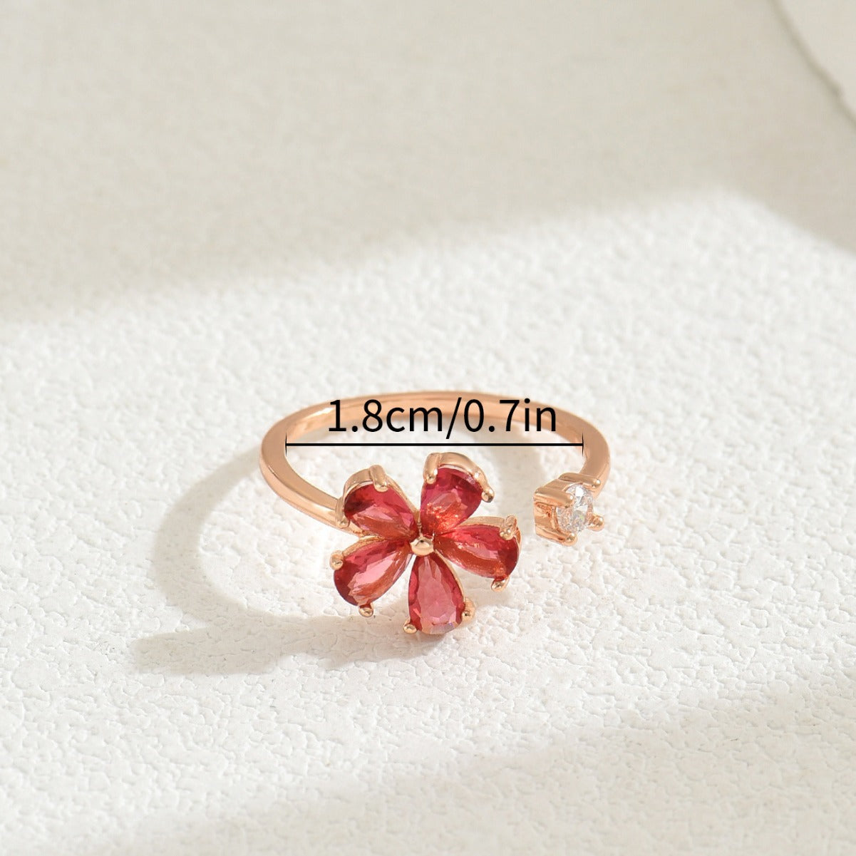 Dulce Anillo de Cobre Minimalista Floral con Incrustaciones de Circones y Banda Abierta Ajustable para Mujer