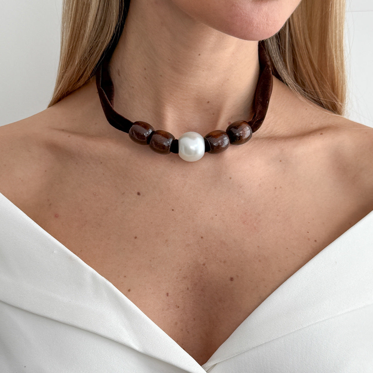 Luxury Elegant Round Wood Bead Imitation Pearl Necklace for Women