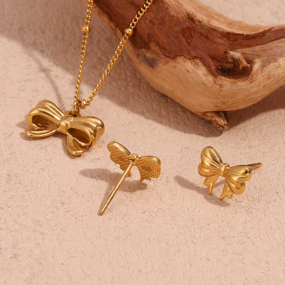 Minimalist Bow-Shaped Stainless Steel Necklace with 18K Gold Plating for Women