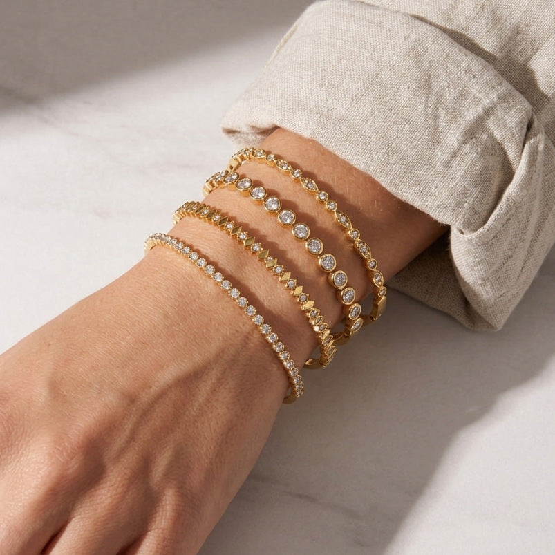Luxury Round Geometric Rhinestone Plated Stainless Steel Bracelet for Women