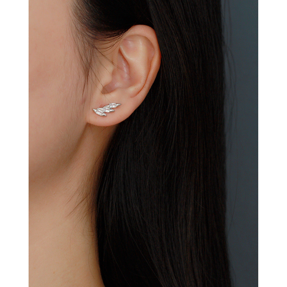 Sweet Streetwear 925 Sterling Silver Geometric Wing Cone Threaded Cartilage Earring