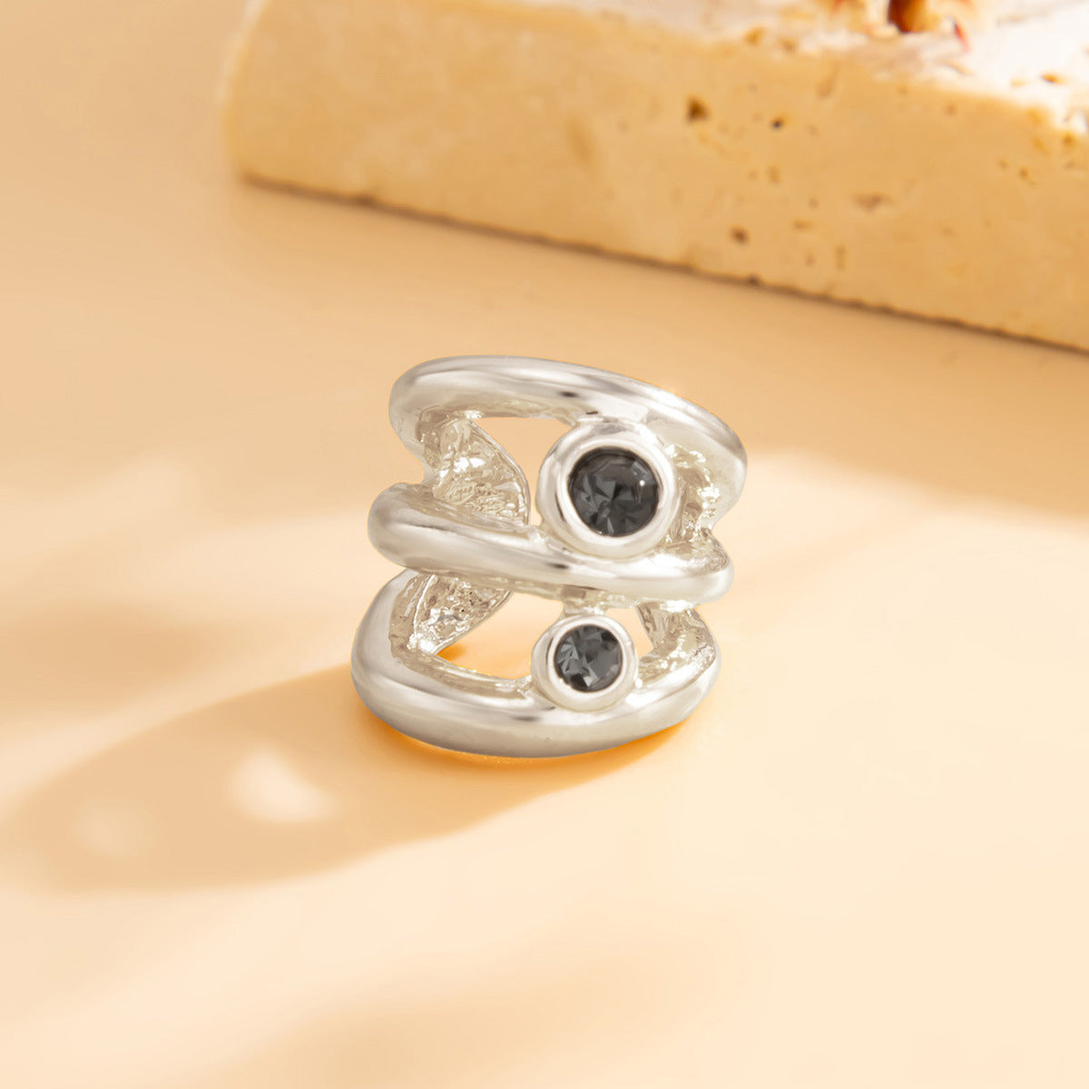 Pendientes de manguito geométricos minimalistas huecos para mujer, clips de aleación con microincrustaciones de diamantes de imitación