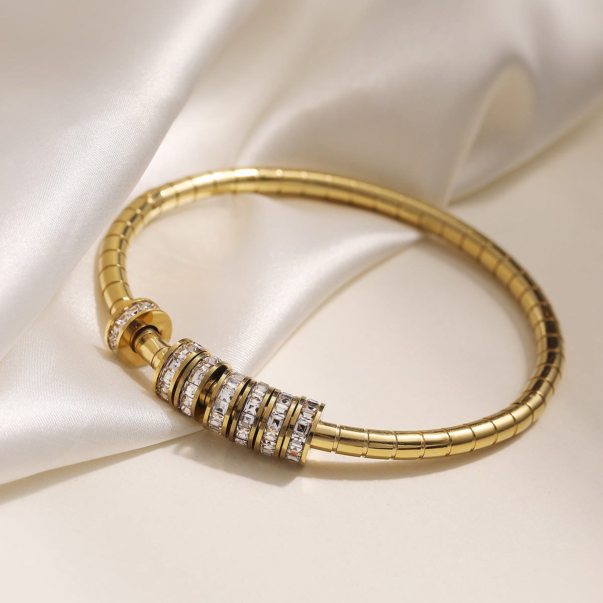Fashion Minimalist 18K Gold Plated Stainless Steel Bracelet with Cubic Zirconia for Women