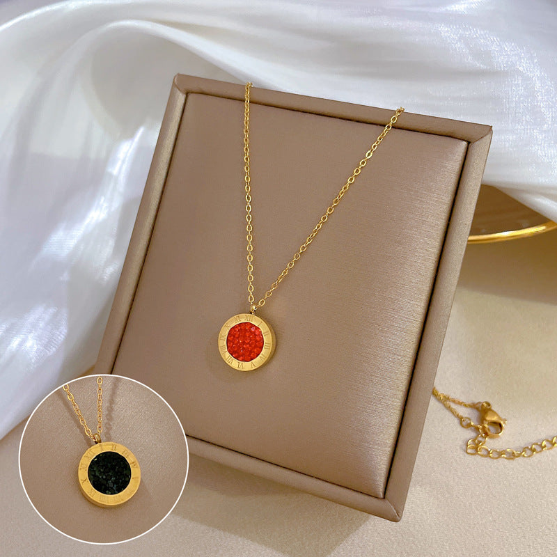 Collana Minimalista Romana a Doppio Lato in Acciaio al Titanio da Donna con Pendente Geometrico e Placcatura in Oro