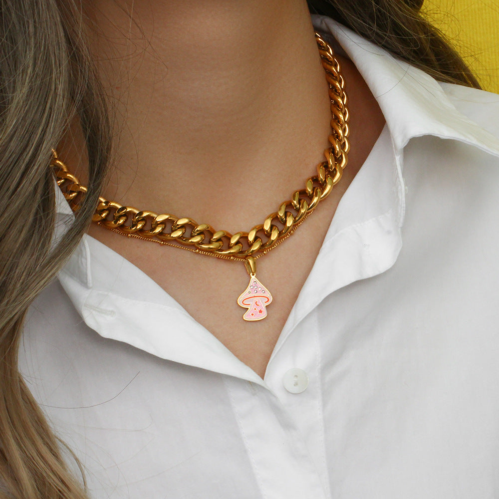 Fashionable Geometric Stainless Steel Pendant Necklace with Plated Finish for Women Locket Chain