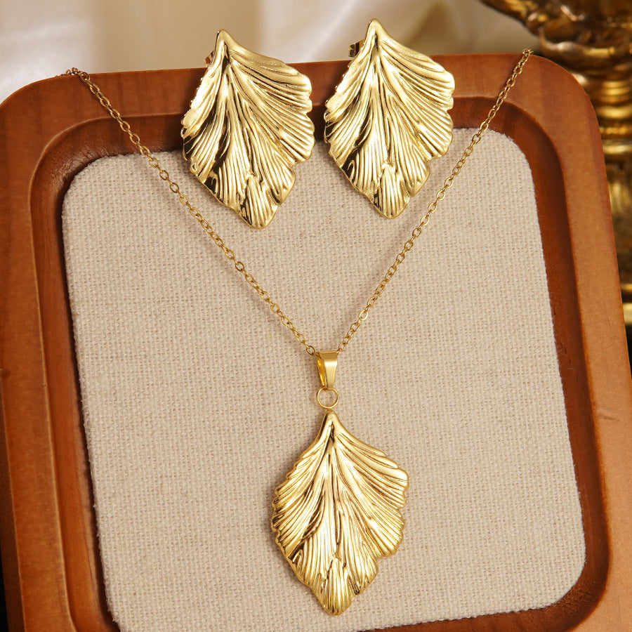 Set collana e orecchini a stella marina con fiocco conchiglia smaltato in acciaio inossidabile e titanio con catena a cavo per donna