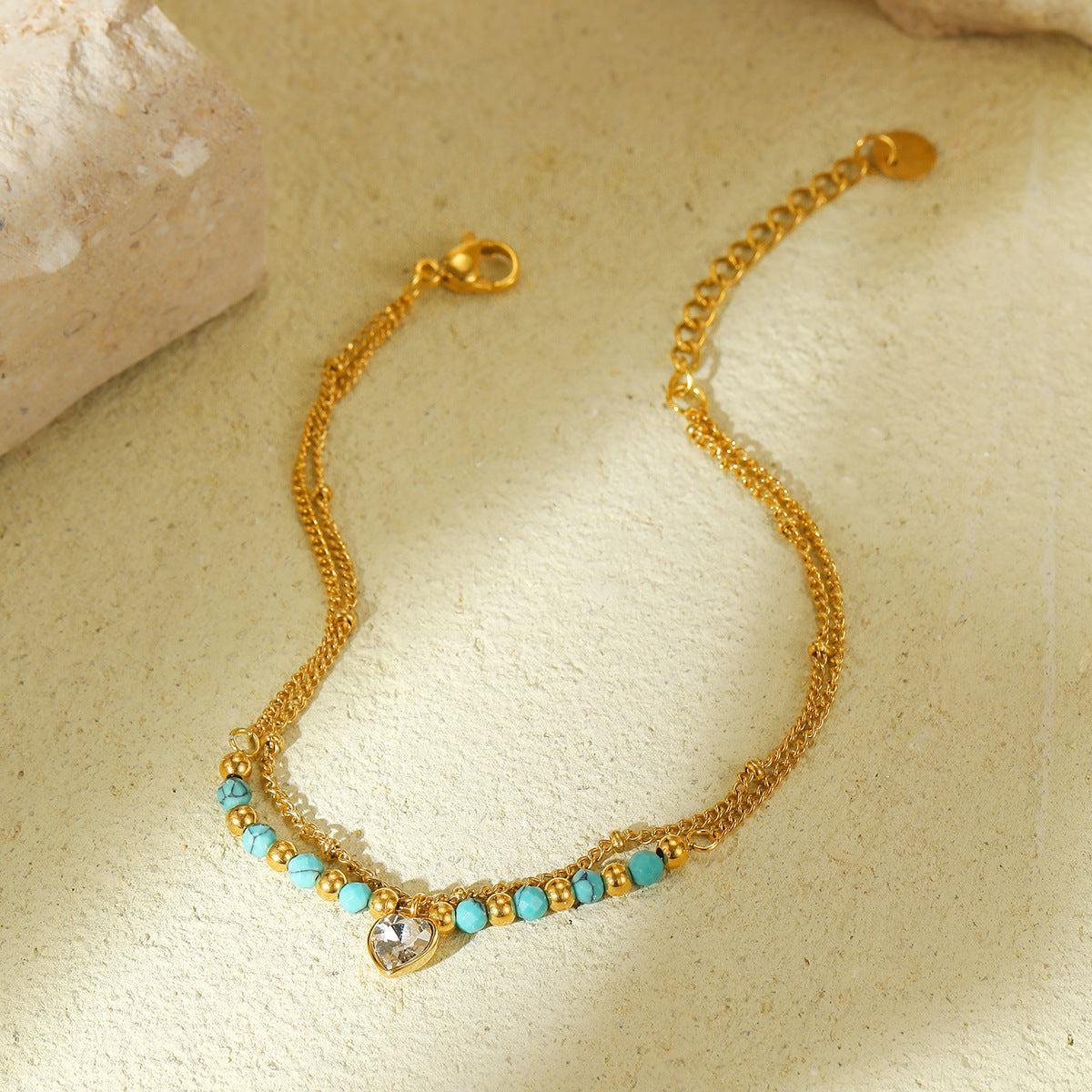 Elegante Bracciale da Donna a Cuore con Pietra Naturale Blu e Zirconi su Catena in Acciaio al Titanio