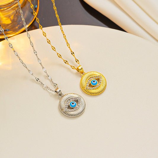 Collana con ciondolo occhio di Allah alla moda in acciaio al titanio con finitura galvanizzata, design a occhio in smalto blu su catena ondulata, unisex