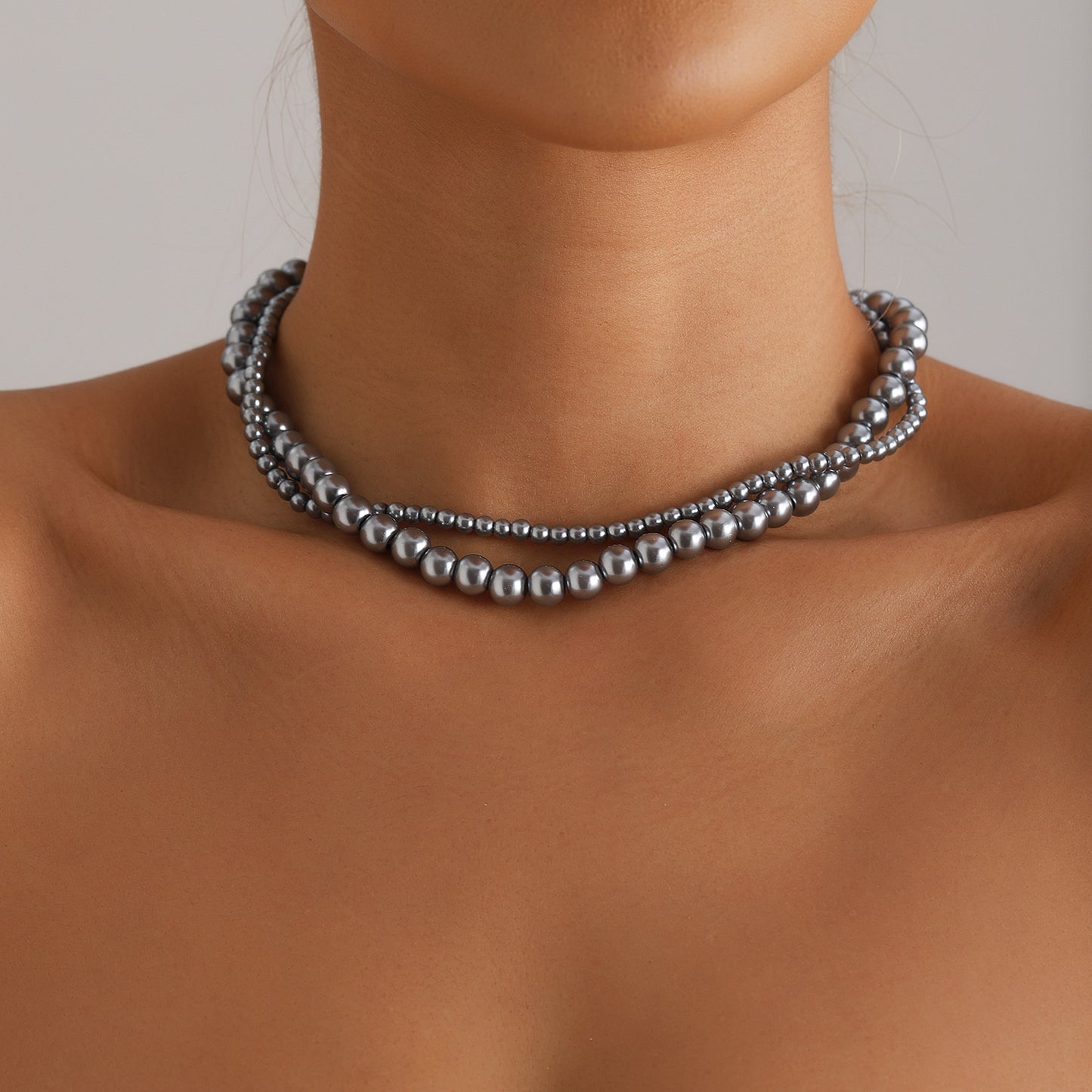 Minimalist Geometric Pearl Pendant Necklace with Gold-Plated Alloy Charm and Delicate Double-Layer Clavicle Chain