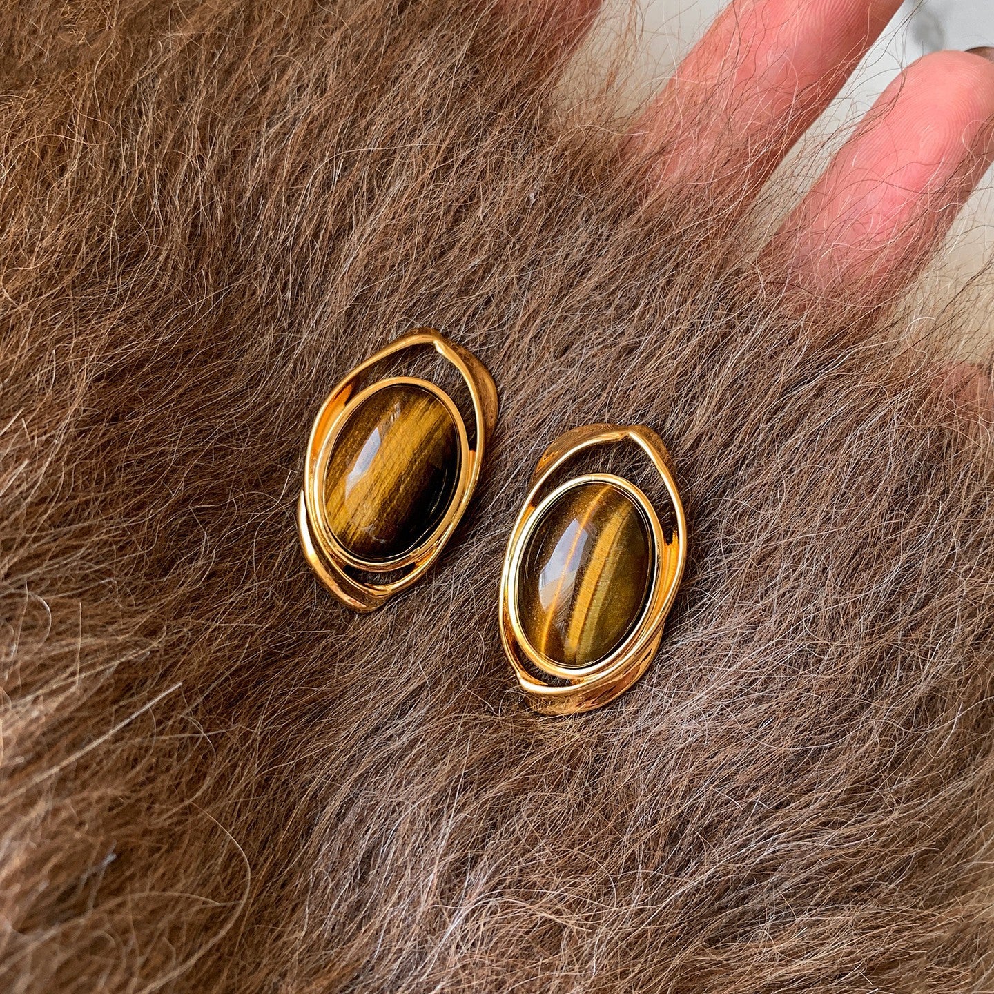 Orecchini a perno geometrici vintage in occhio di tigre, in acciaio placcato oro 18 carati da donna