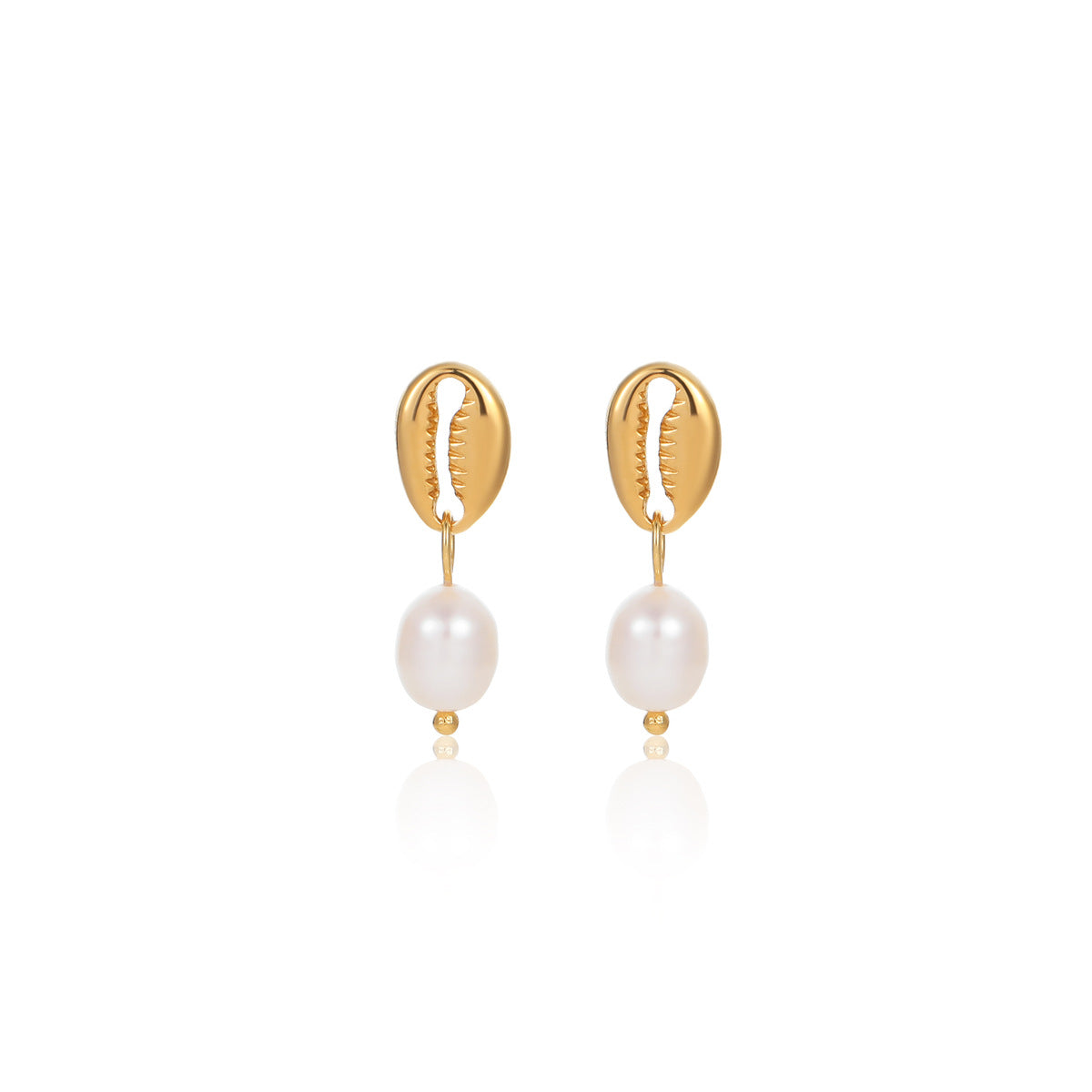 Pendientes colgantes estilo vintage con forma de pinza de cangrejo con incrustaciones de perlas de agua dulce y acero inoxidable chapado en oro de 18 quilates