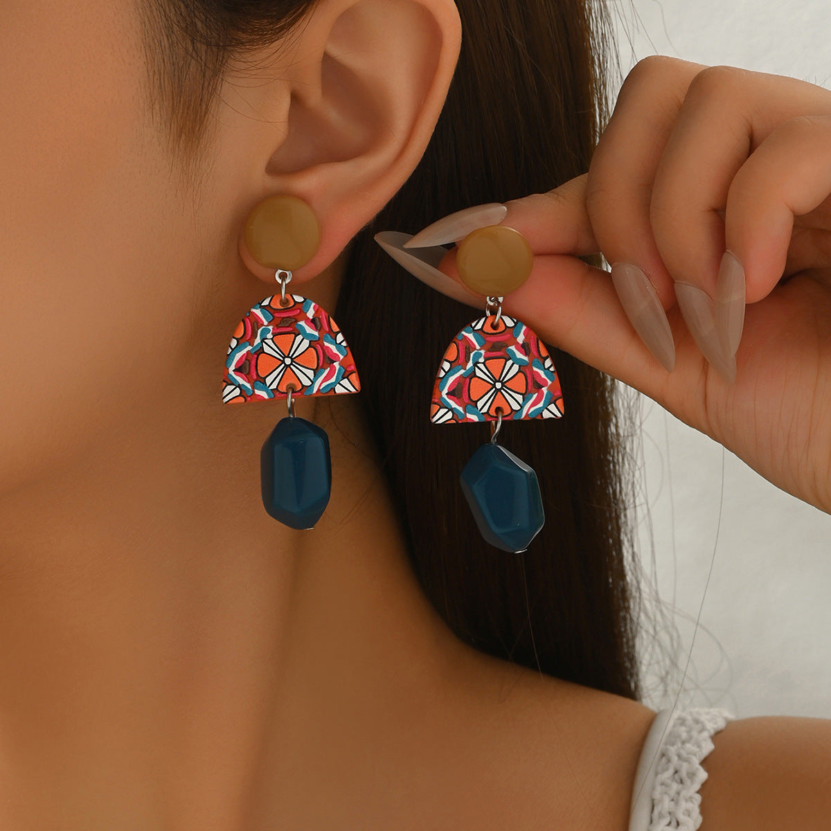 Pendientes Geométricos Minimalistas para Mujer de Aleación de Zinc con Incrustaciones de Piedras Preciosas en Formas Redondas, Cuadradas y Circulares