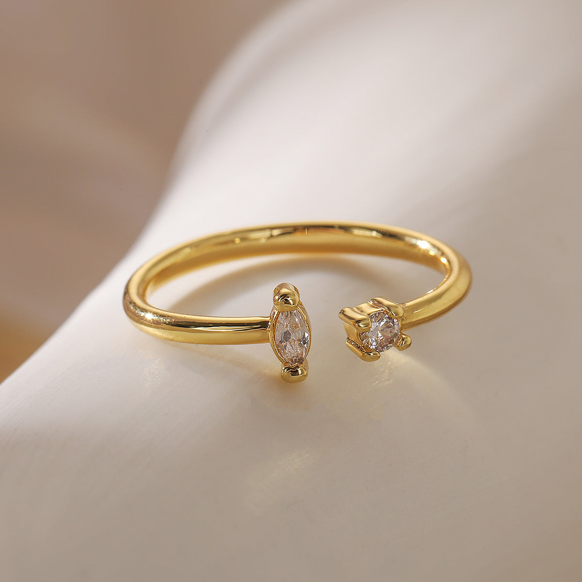 Minimalist Geometric Copper Ring with Real Gold Plating and Zircon Inlay for Women