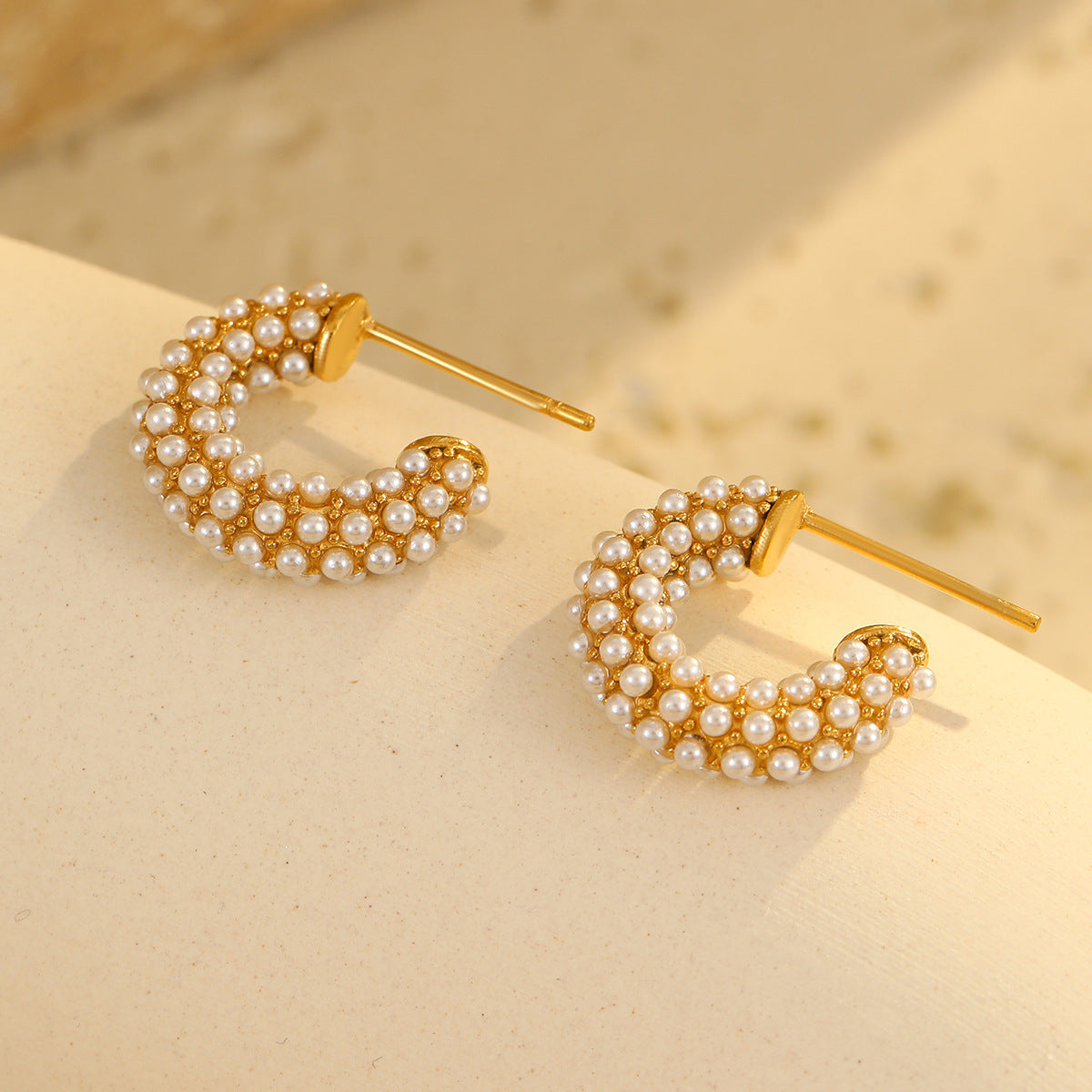 Fashion OL 18K Gold Plated Stainless Steel U-Shape Geometric Pearl Inlay Earrings for Women
