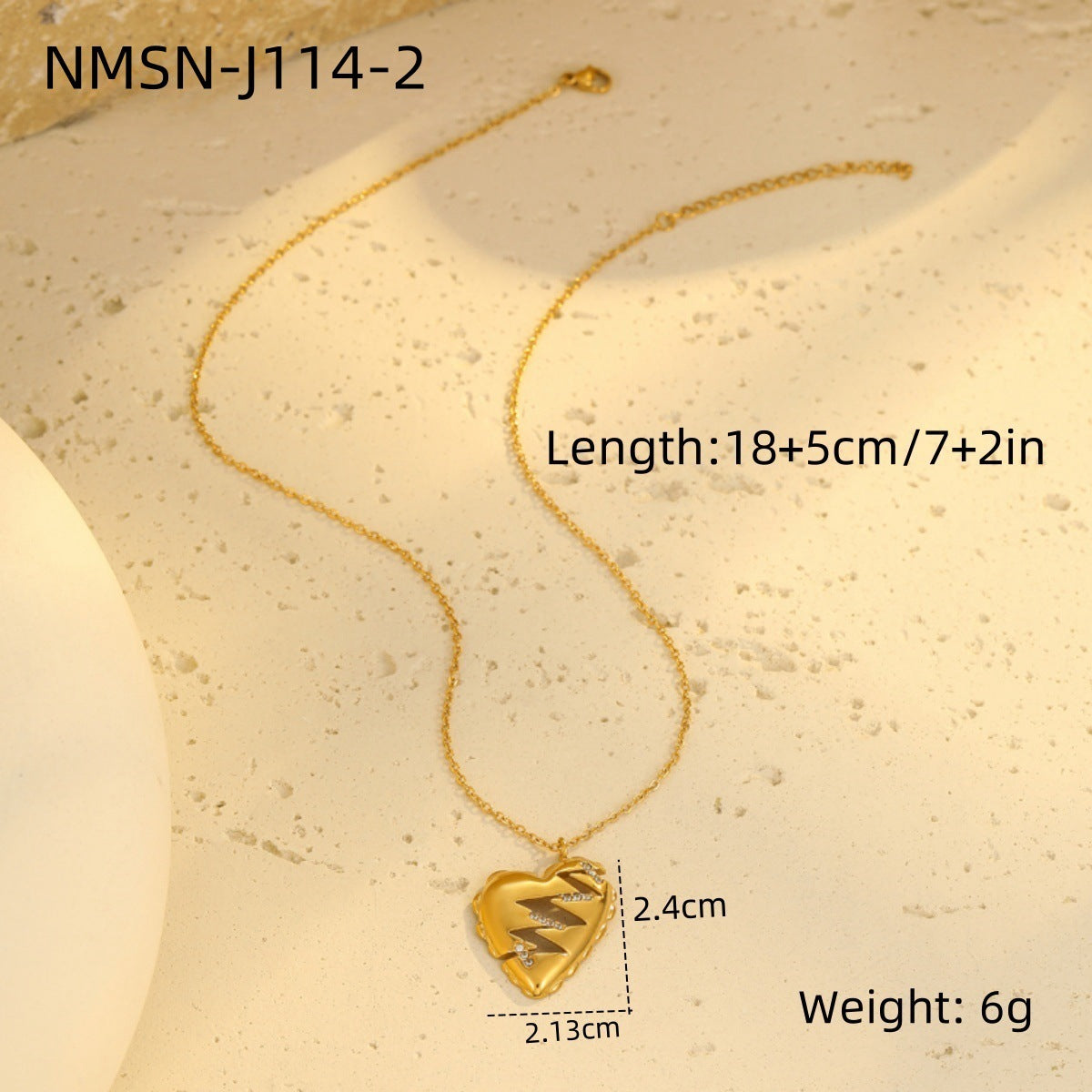 Collar Minimalista de Acero Inoxidable con Corazón, Baño de Oro de 18K e Incrustaciones de Pedrería para Mujer