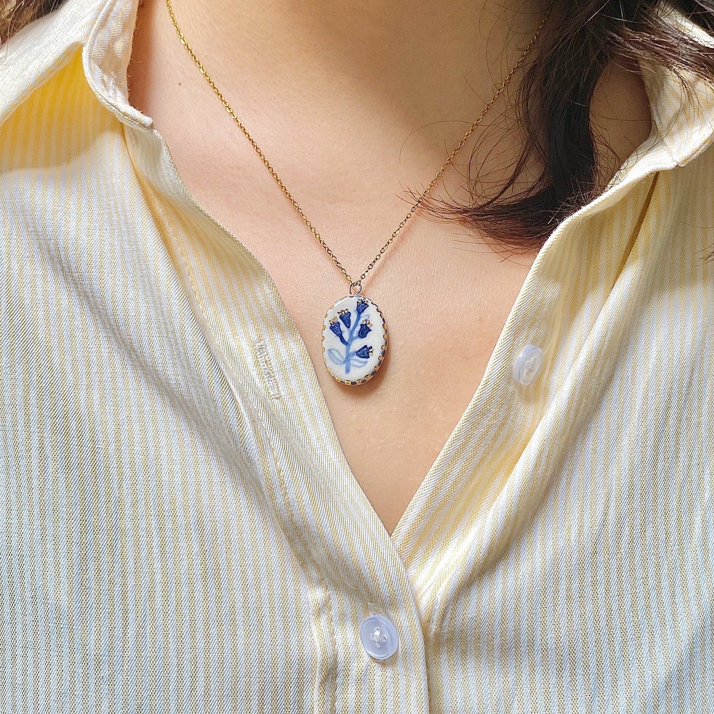 Vintage Luxury 18K Gold Plated Stainless Steel Floral Letter Pendant Necklace