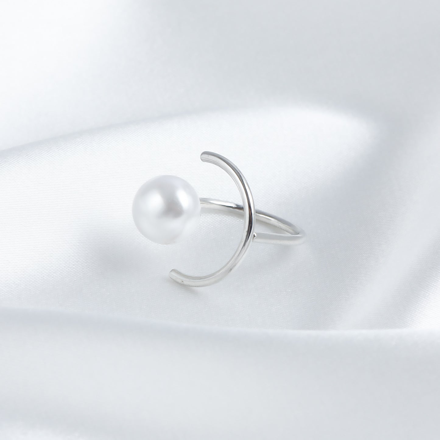 Anillo abierto geométrico para mujer hecho de metal con acabado chapado, estilo minimalista de moda, banda ajustable