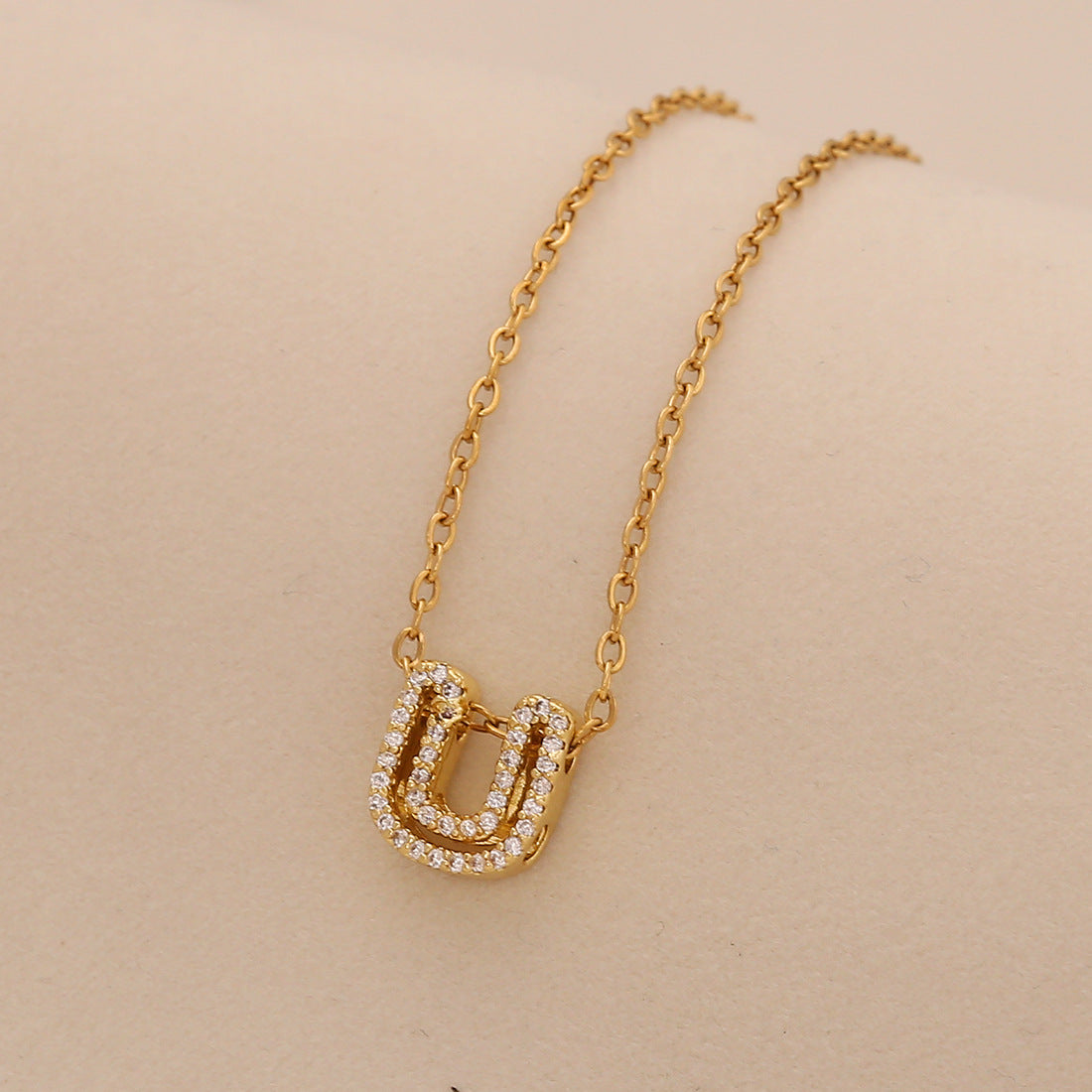 Minimalist Letter-Shaped Stainless Steel Pendant Necklace for Women with Versatile Clavicle Design