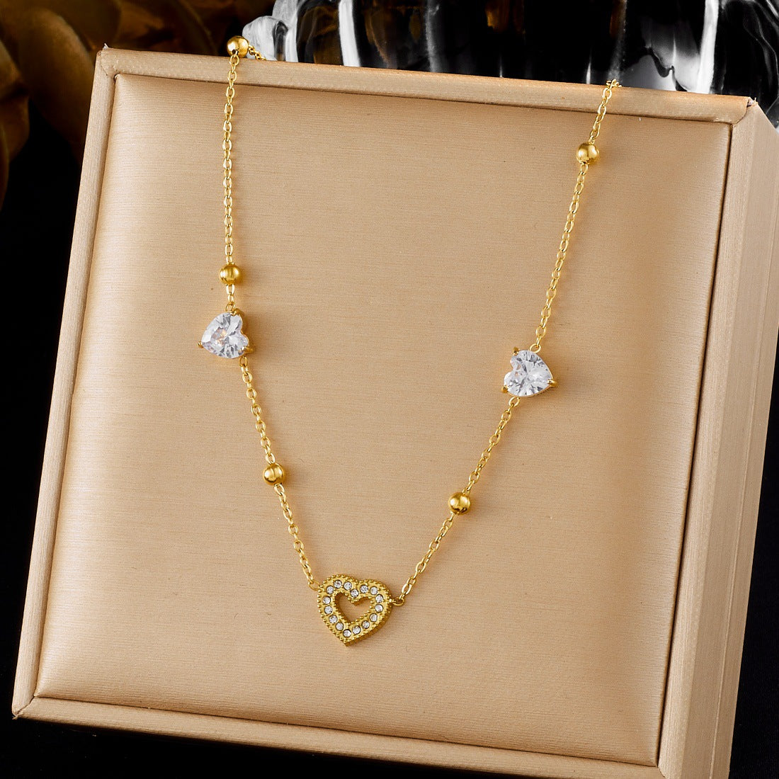 Casual Gold Plated Heart Rhinestone Inlay Stainless Steel Necklace for Women