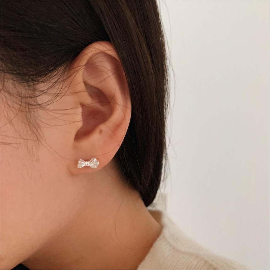 Orecchini a fiocco minimalisti in argento sterling 925 placcato oro