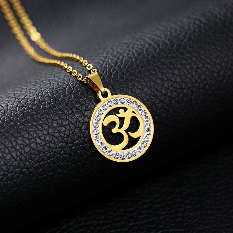 Collana con pendente geometrico in acciaio inossidabile e titanio, catena a O, gioielli alla moda casual per yoga e attività all'aperto